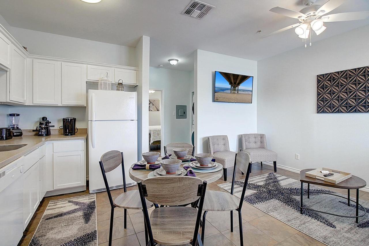 Shorts Story Apartment Порт Арансас Екстериор снимка