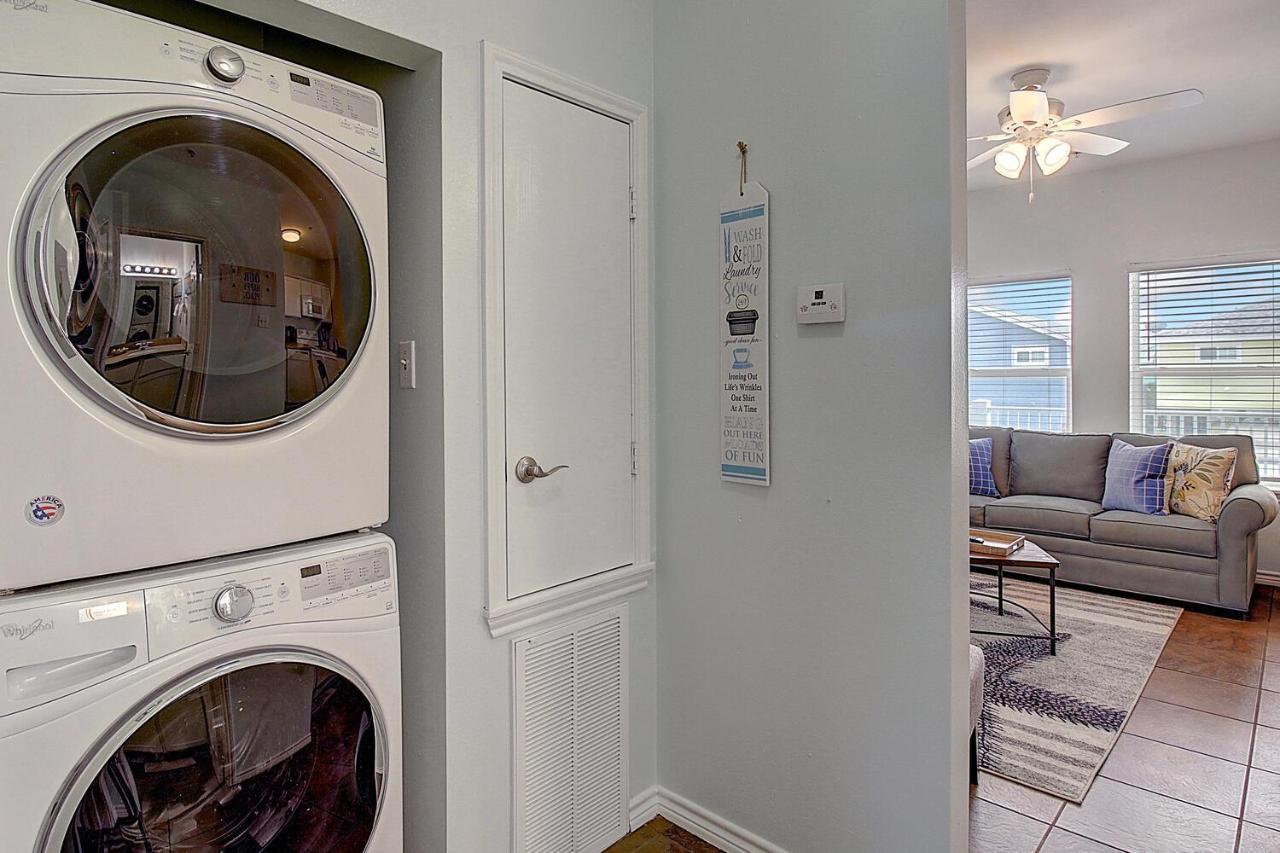 Shorts Story Apartment Порт Арансас Екстериор снимка